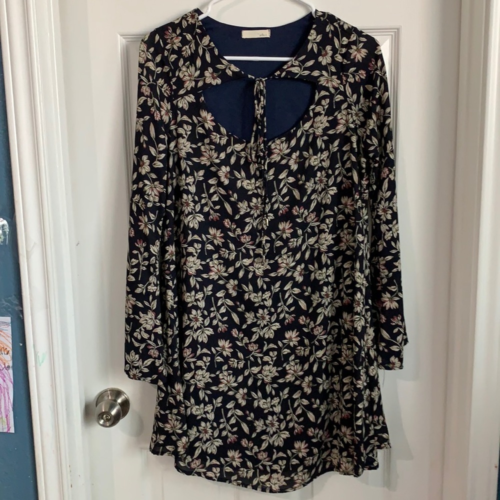Jella c.  Dress Size: small